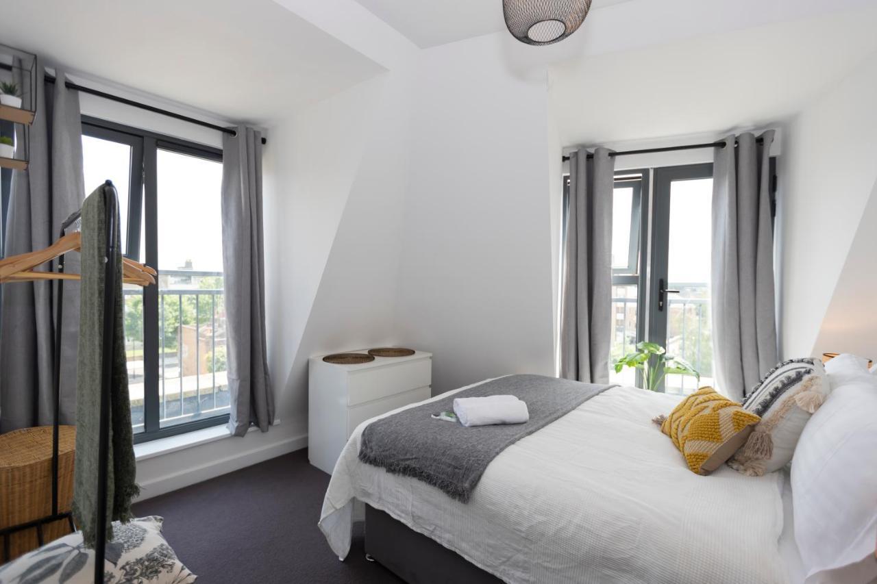 Stunning 3 Bedroom Penthouse With Terrace And Lift Londýn Exteriér fotografie