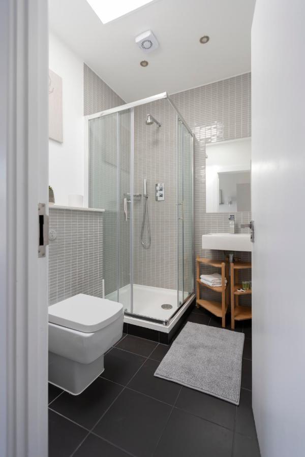 Stunning 3 Bedroom Penthouse With Terrace And Lift Londýn Exteriér fotografie