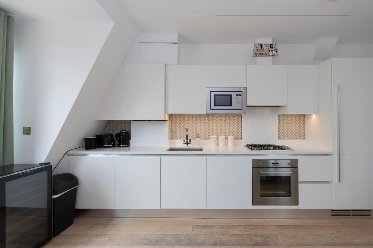 Stunning 3 Bedroom Penthouse With Terrace And Lift Londýn Exteriér fotografie