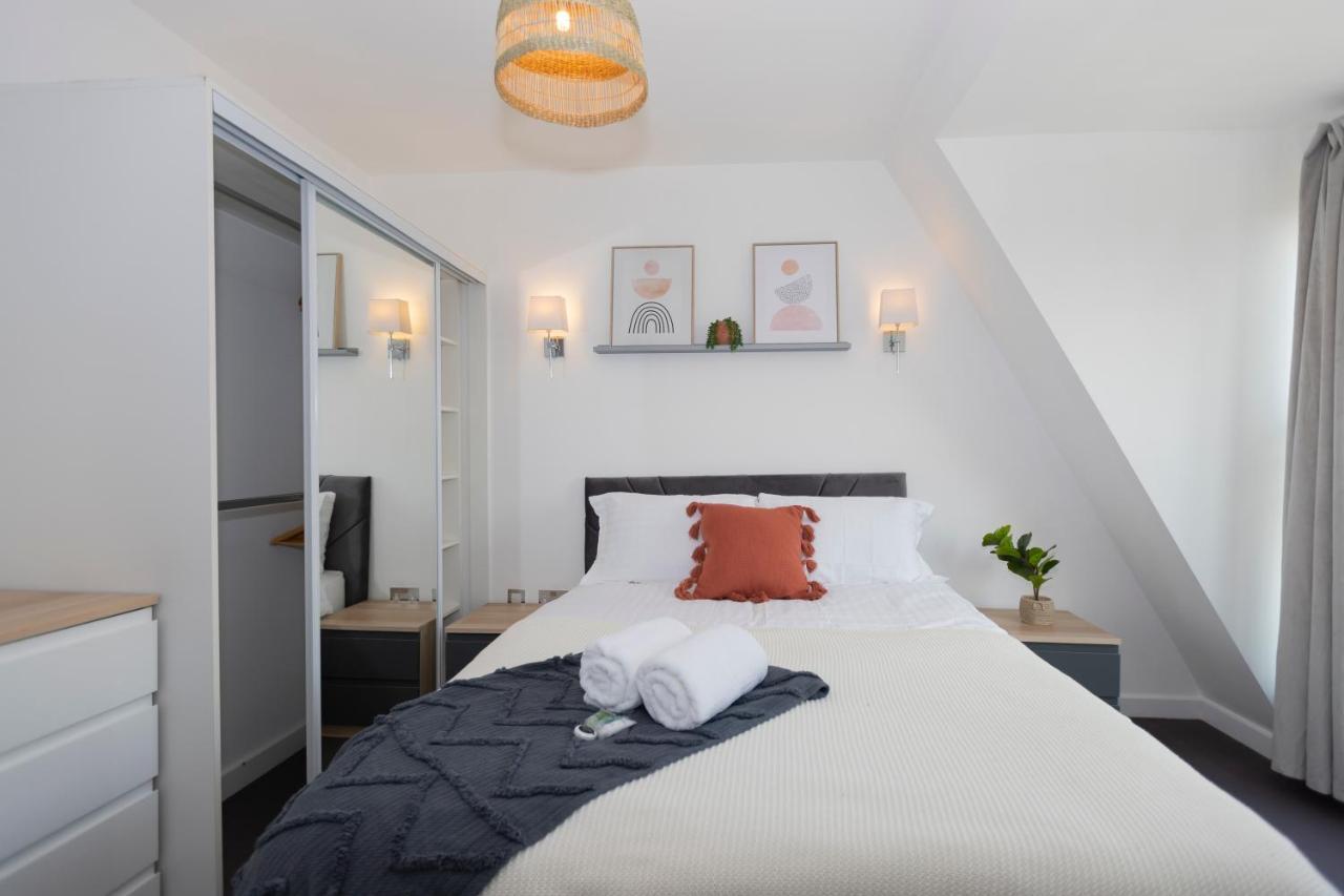 Stunning 3 Bedroom Penthouse With Terrace And Lift Londýn Exteriér fotografie